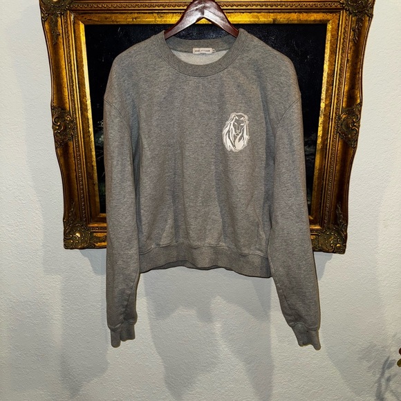 Good American Gray Leo the Lion Crewneck Boyfriend Sweatshirt Size 2 (Medium) - Picture 5 of 10